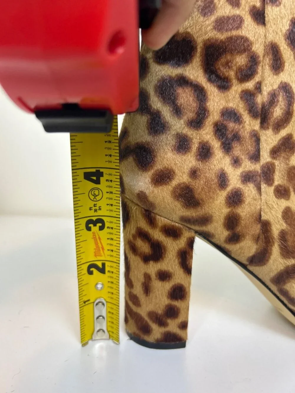 Marc Fisher LTD Ulanily Booties Women's 7.5 Leopard Print Pointed Toe Ankle